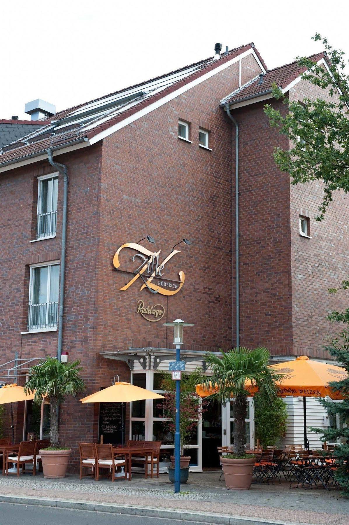 Hotel Zum Deutschen Eck Meerbusch Dış mekan fotoğraf